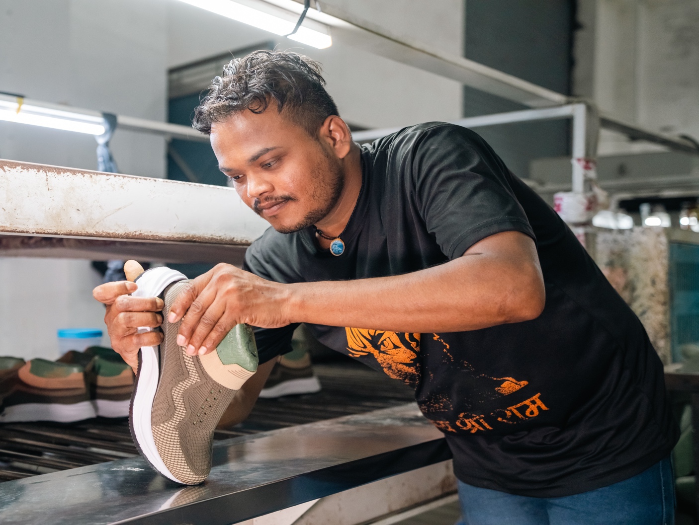 Footwear finishing and inspection from the company profile